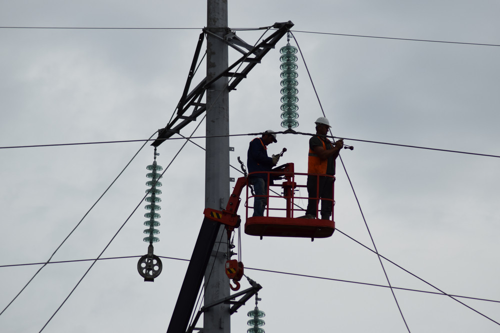 How to Stay Safe in a Summer Power Outage