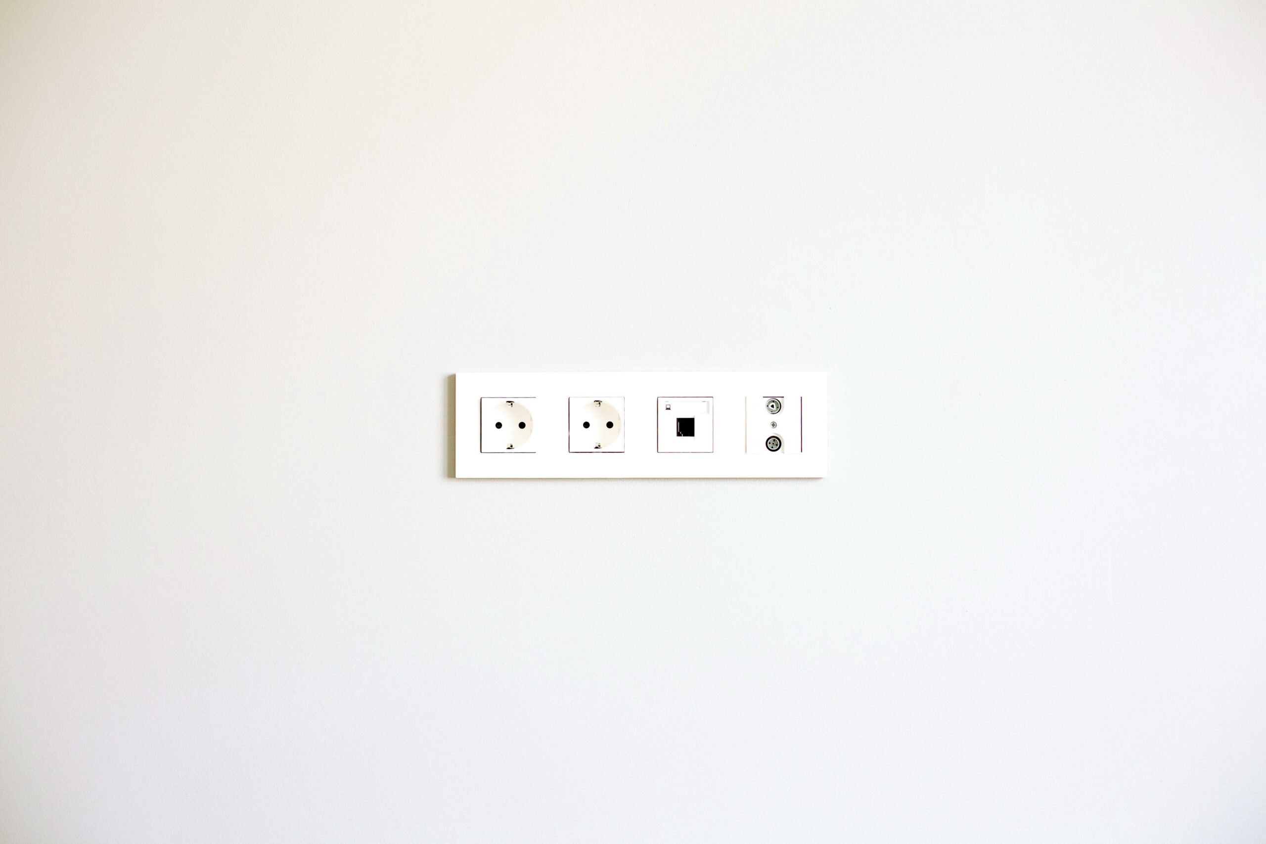 Choosing the Right Electrical Outlet for Your Home